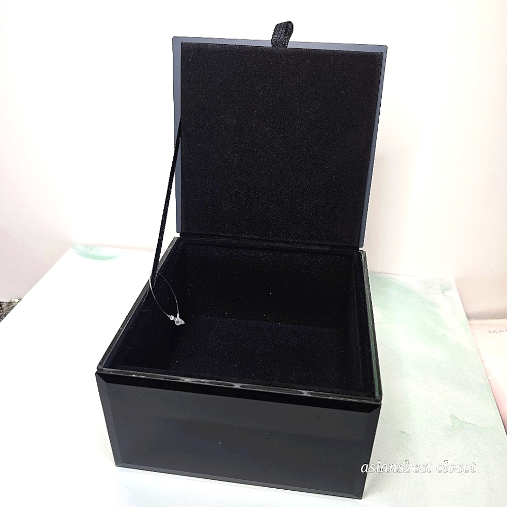 📿 American Atelier Black Jewelry Box 💍 - Picture 2 of 2